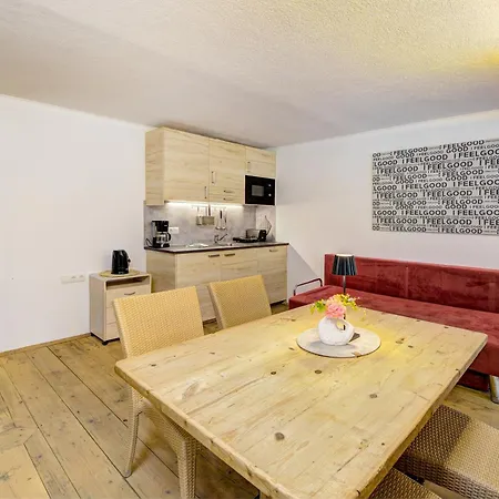 Gut Edelweiss Apartament