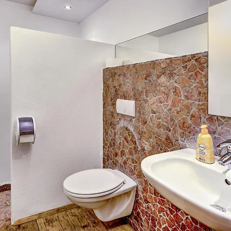 Gut Edelweiss شقة