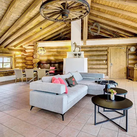 Gut Edelweiss Apartament *