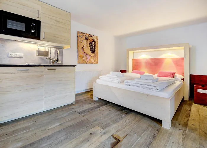 Gut Edelweiss アパート カプルーン